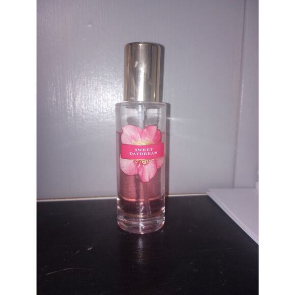 Victoria's Secret Other - Victoria's Secret Discontinued Perfume Eau De Toilette Sweet Daydream 1oz